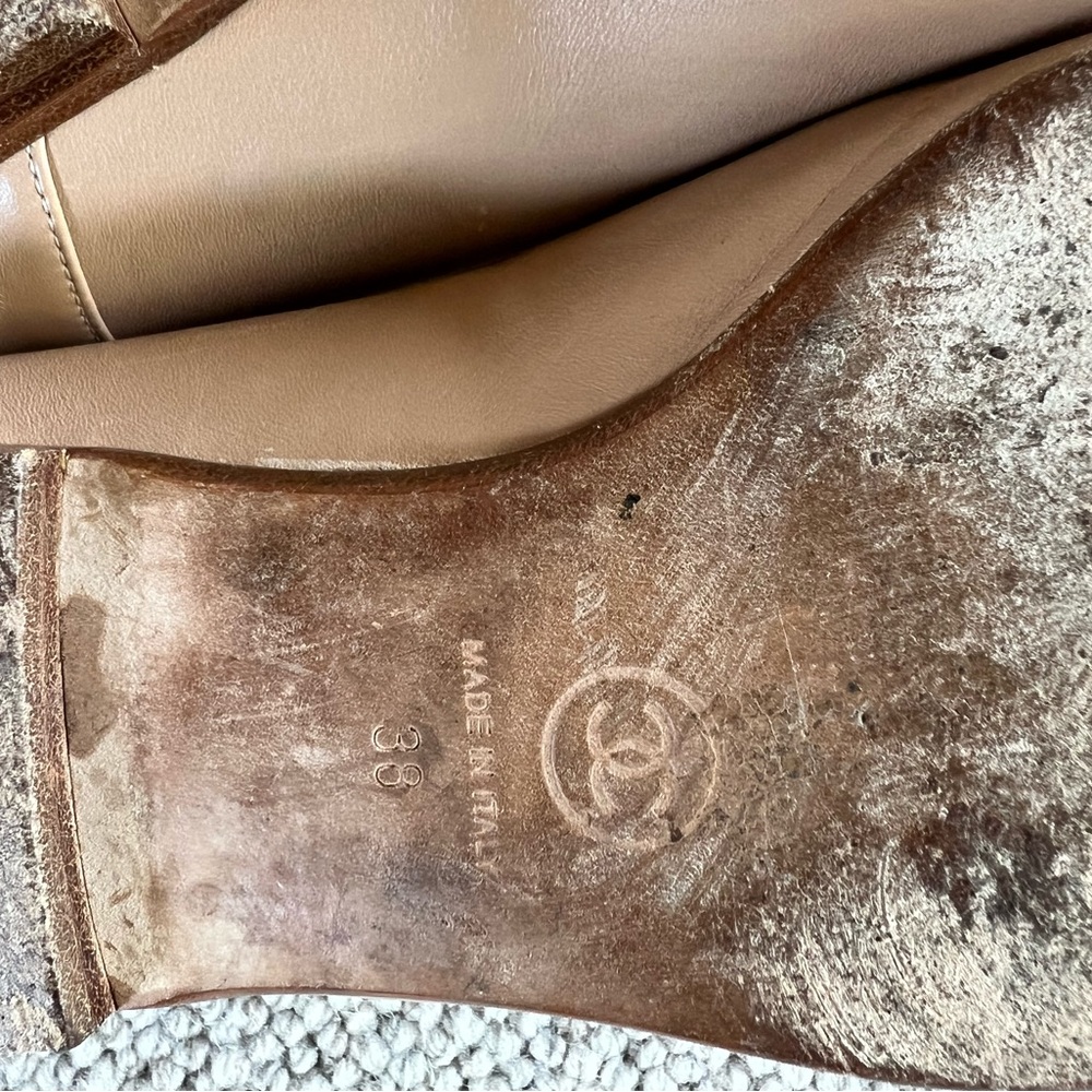 Authentic CHANEL loafers size 38 - Picture 6 of 7